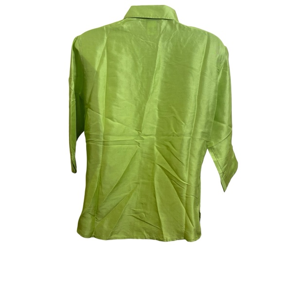 NWOT Corina 100% Silk Top Blouse M Green Button Front 3/4 Sleeve Collard - Picture 6 of 9
